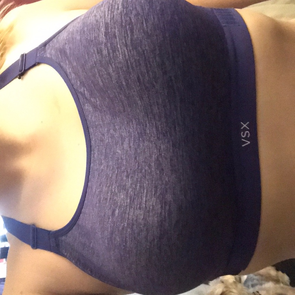 Victoria’s Secret Sport Bra 36DD NWOT